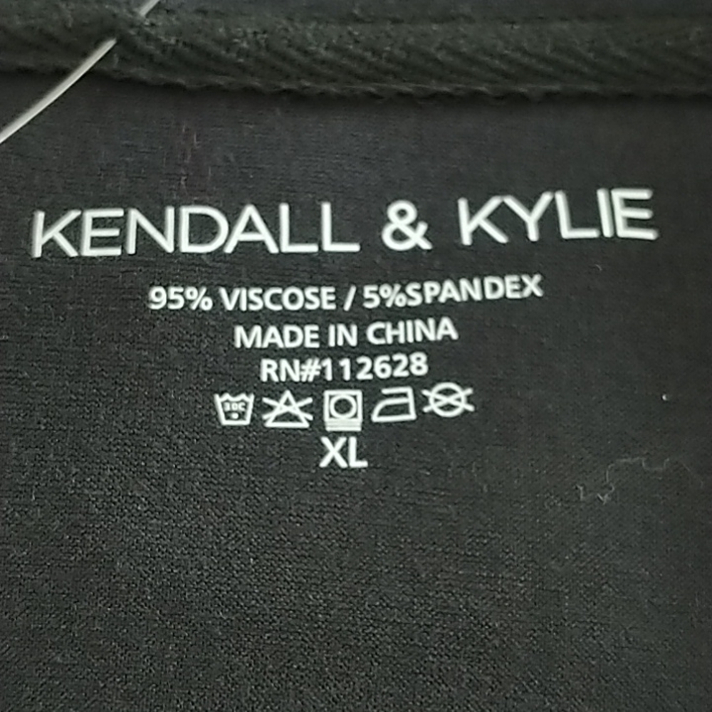 Kendall & Kylie Black Crystal "Kendall & Kylie" front Long Sleeve Tee  XL - Picture 5 of 6